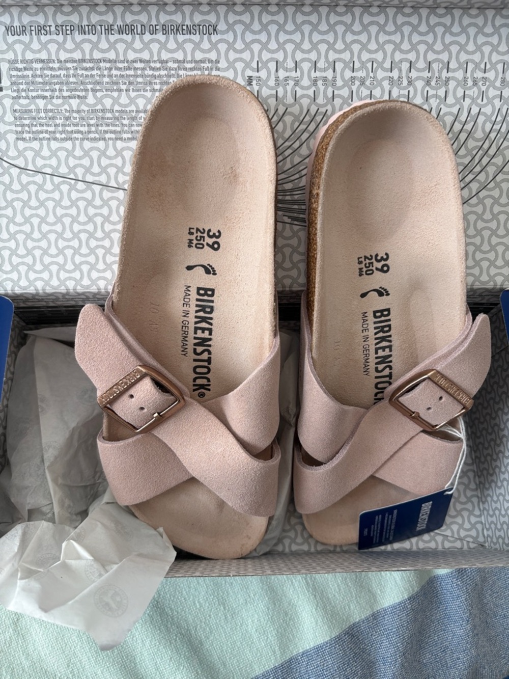 Birkenstock Siena Women's Blush sparkle Crisscross Buckle Sandals 39 size 8. NWT